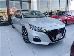 نيسان ألتيما